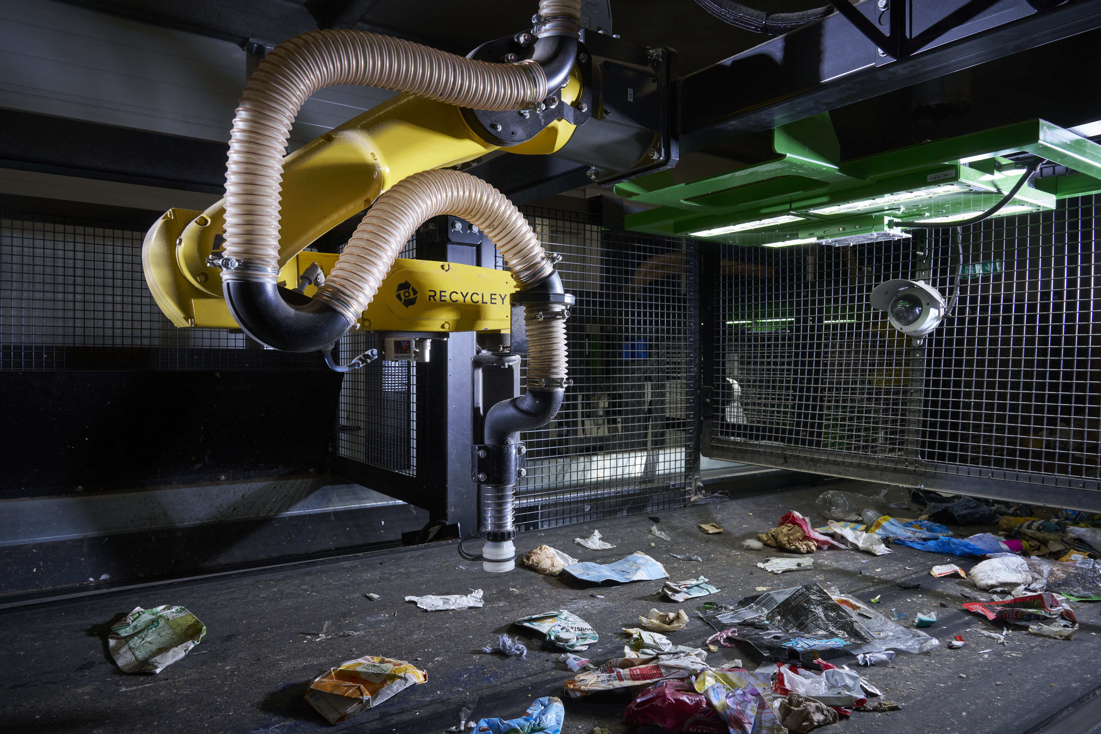 AI-powered robotic arm