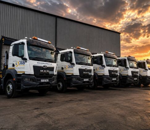 JB Recycling Hookloaders