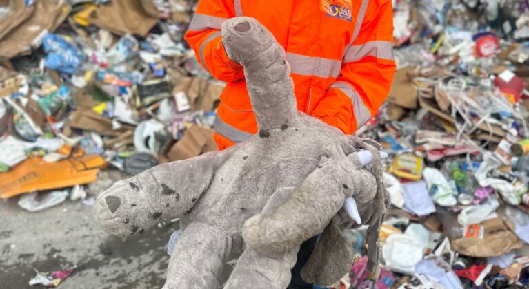 How to Dispose of Toys Responsibly ii