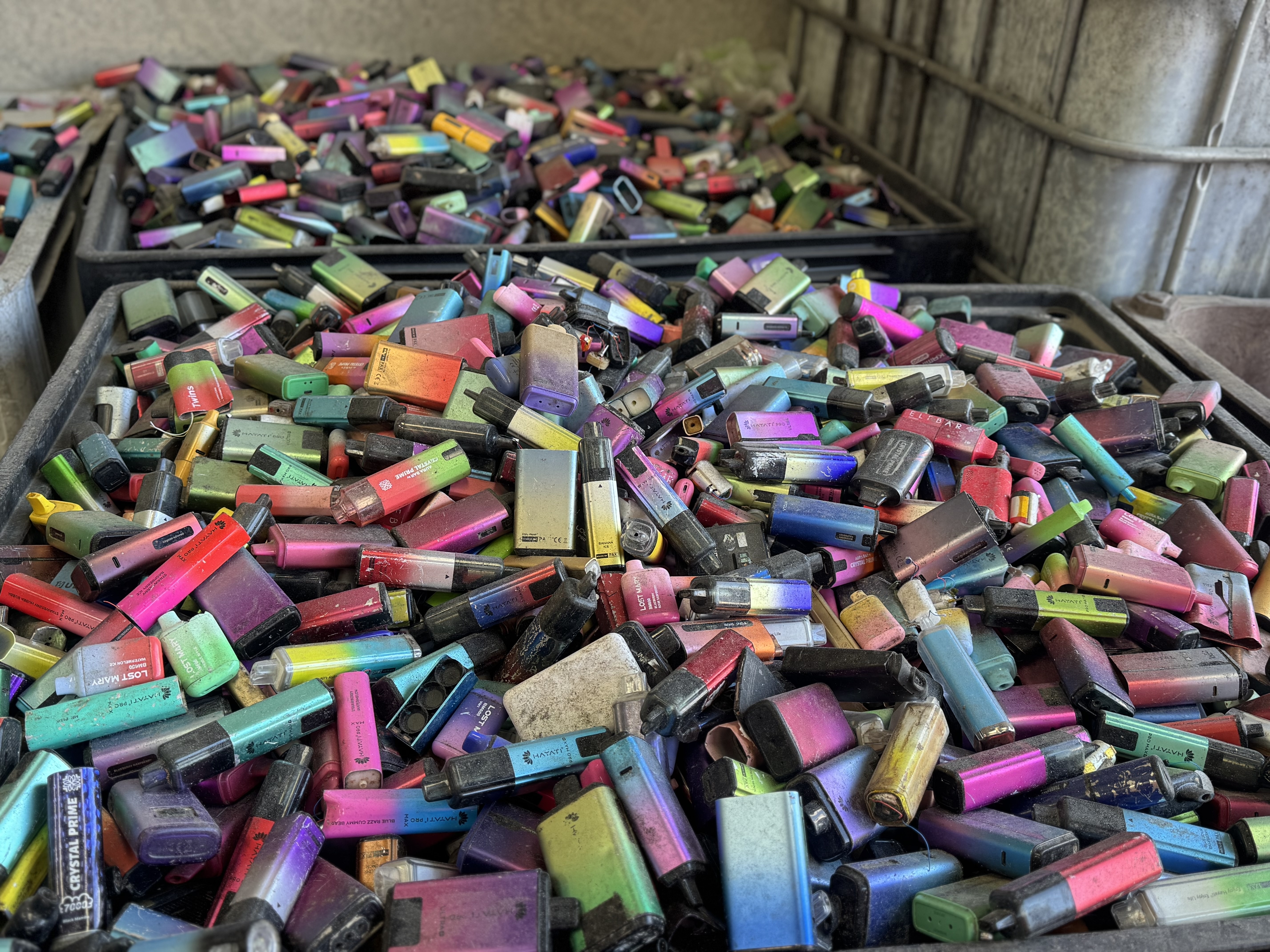 Vapes pulled from Recycling Loads